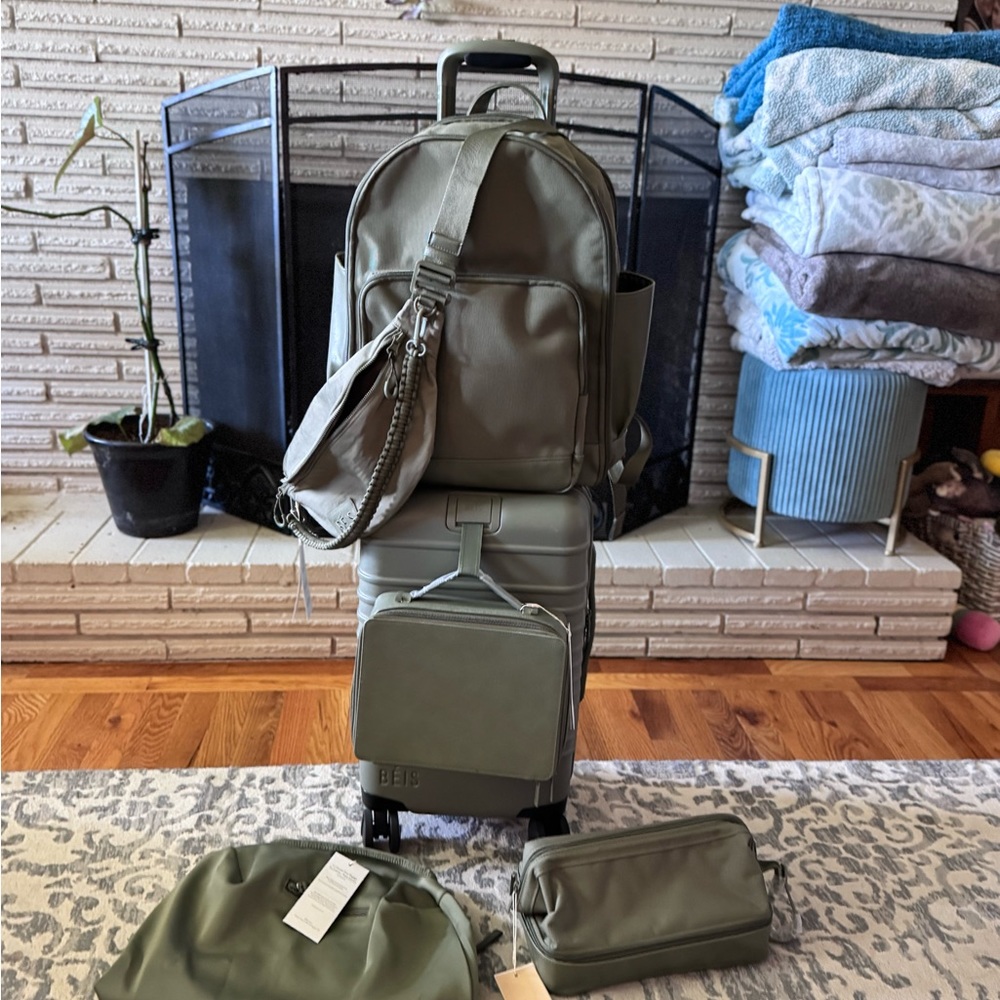 BEIS Olive Luggage Set